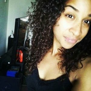 Meet your Posher, Camille